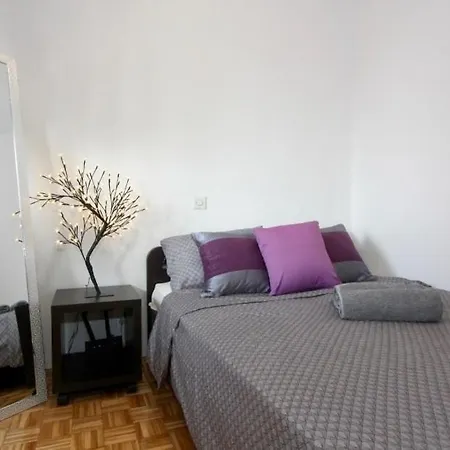 Cezar Apartamento *